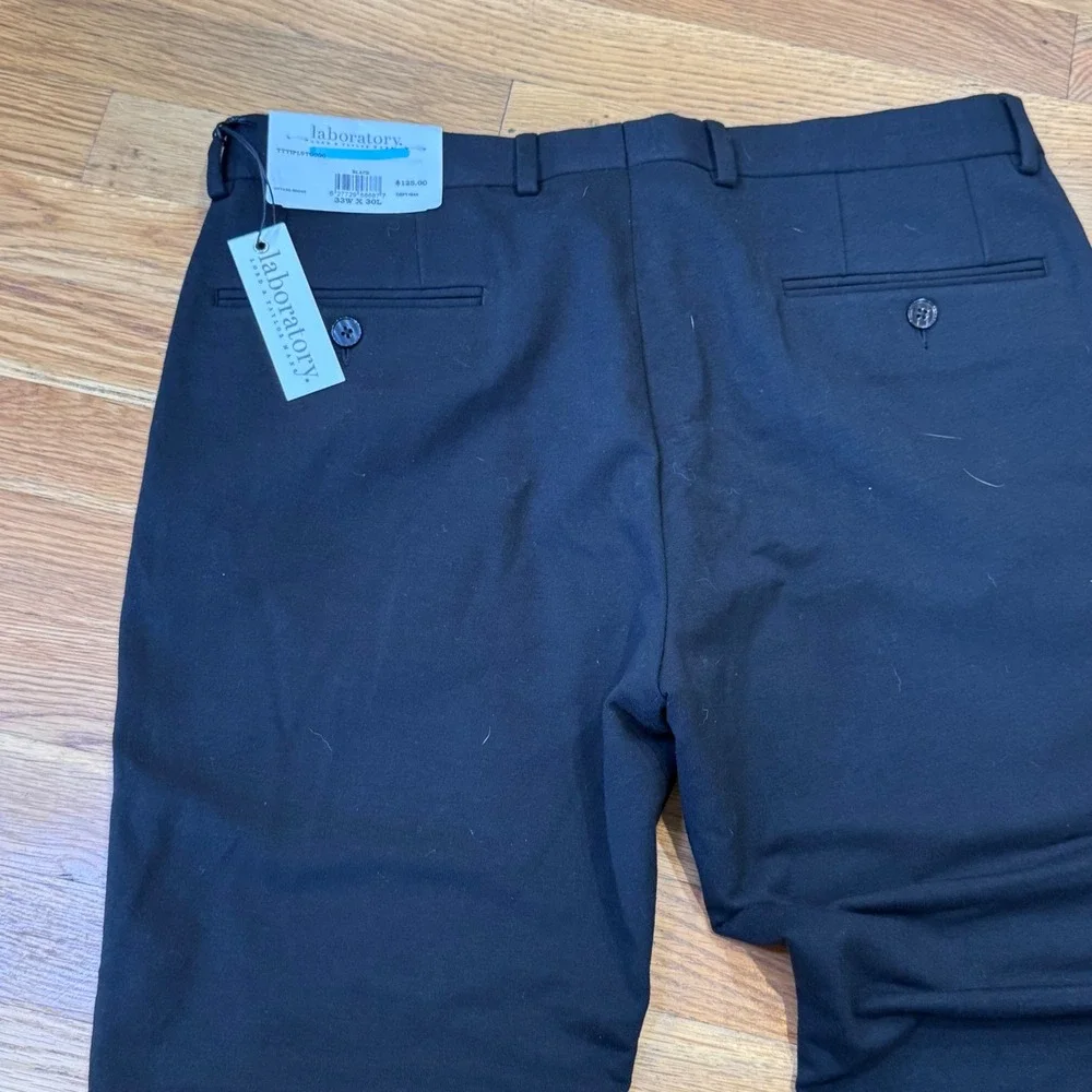 Laboratory Lord & Taylor Man Black Jogger Pants 33x30  NWT